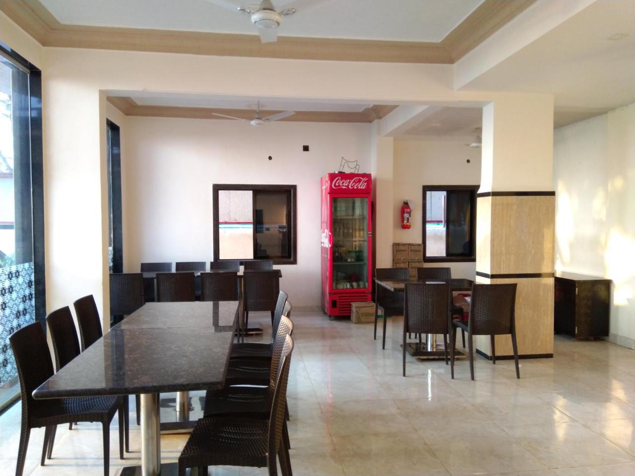 Hotel Murud Marina Esterno foto